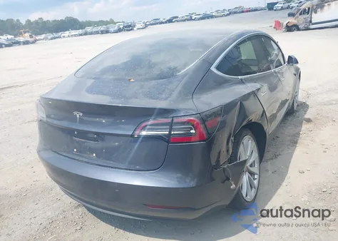 2018 Tesla Model 3 Long Range/Performance из США, поврежденный, VIN 5YJ3E1EB7JF086795